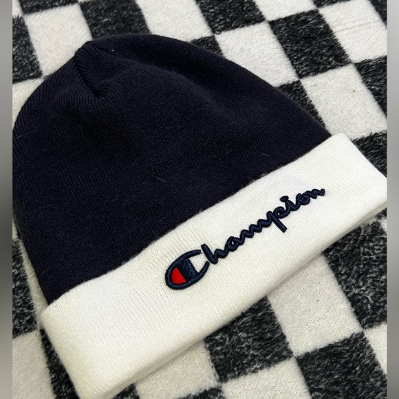 blue and white champion beanie - Picture 2 of 2